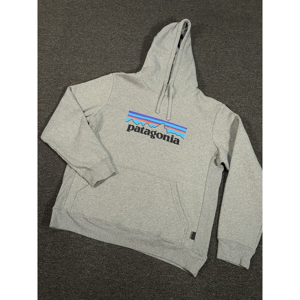 Patagonia Uprisal Fitz Roy Hoodie Mens Medium Gray Graphic Sweatshirt